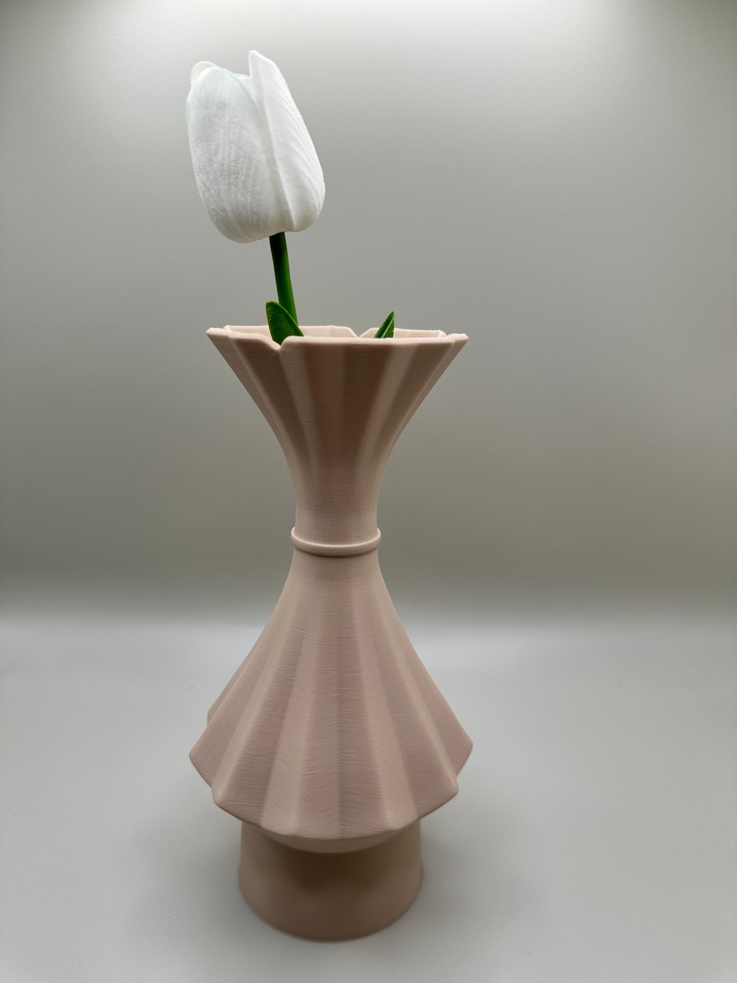 3D printed mini vase with fluted architectural design for single flowers