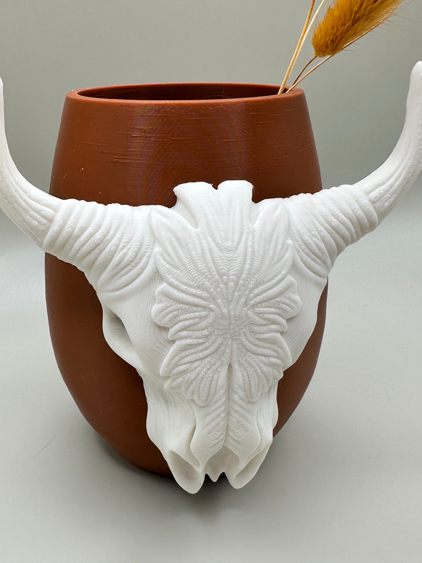 Western-inspired modern vase with dried florals