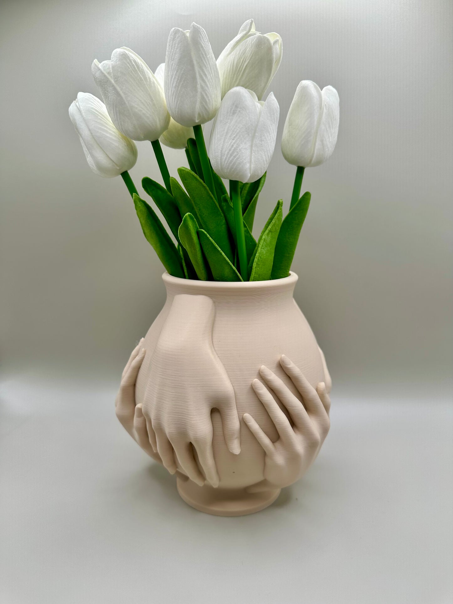 Small Hands Vase – Symbolic 3D Printed Decor
