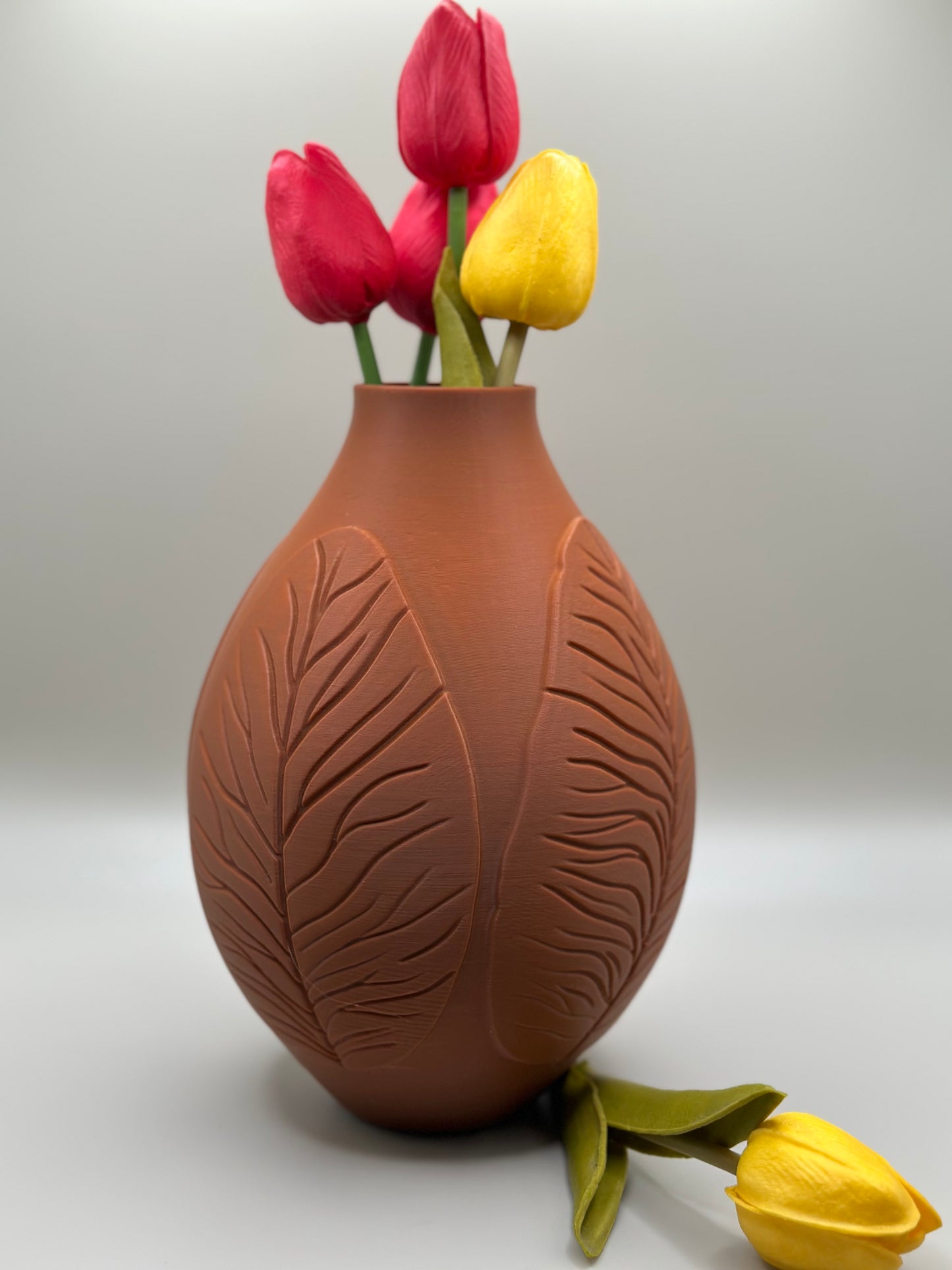Close-up of leaf texture on Rustic Bloom Vase