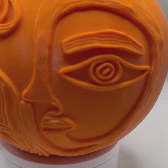 Creative face vase as a centerpiece for modern home decor or unique gifting